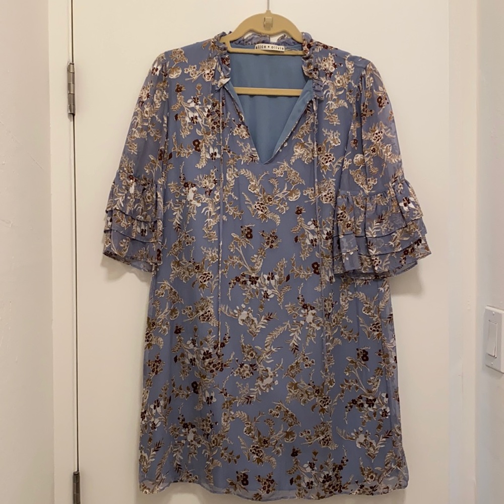 Alice + Olivia light blue floral dress (S/P)